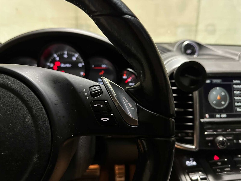 Porsche Cayenne Turbo 4.8 V8 500pk 2010, JF-108-D