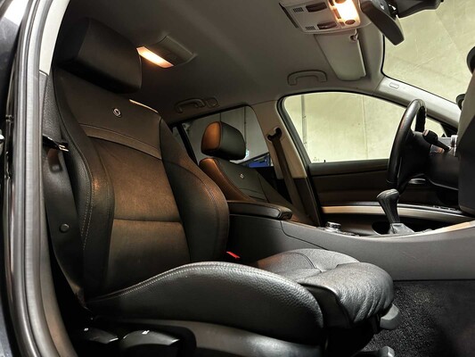 BMW ALPINA D3 Biturbo Touring 211pk 2012, HBZ-58-R -Handgeschakeld-