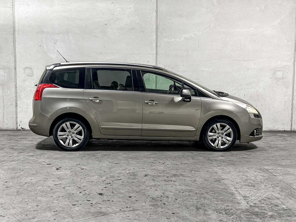 Peugeot 5008 1.6 THP Blue Lease Executive 7-persoons 156pk 2012 (Origineel-NL), 31-TZN-5