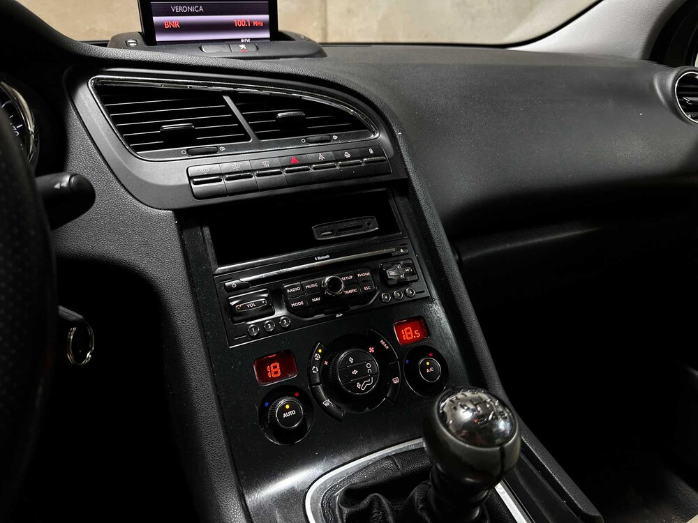 Peugeot 5008 1.6 THP Blue Lease Executive 7-persoons 156pk 2012 (Origineel-NL), 31-TZN-5
