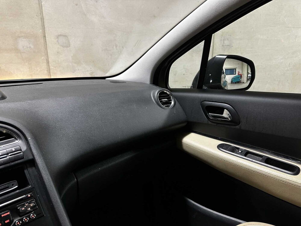 Peugeot 5008 1.6 THP Blue Lease Executive 7-persoons 156pk 2012 (Origineel-NL), 31-TZN-5