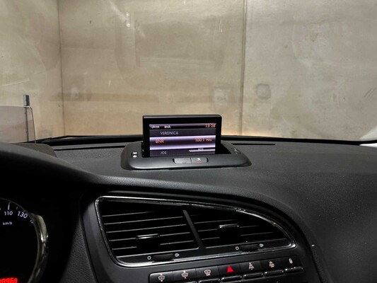 Peugeot 5008 1.6 THP Blue Lease Executive 7-persoons 156pk 2012 (Origineel-NL), 31-TZN-5