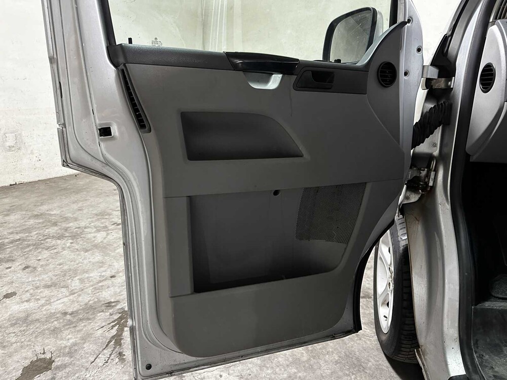 Volkswagen Transporter 2.5 TDI 300 Comfortline Dubbele Cabine 131pk 2009 (Origineel-NL) Automaat, 62-VZD-8