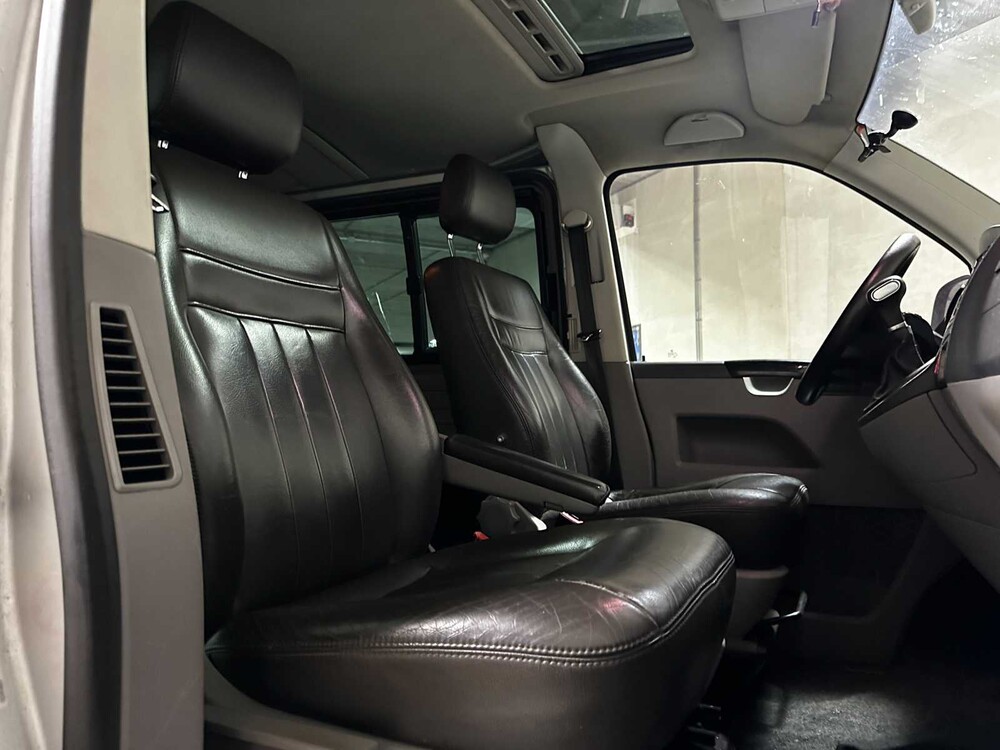 Volkswagen Transporter 2.5 TDI 300 Comfortline Dubbele Cabine 131pk 2009 (Origineel-NL) Automaat, 62-VZD-8
