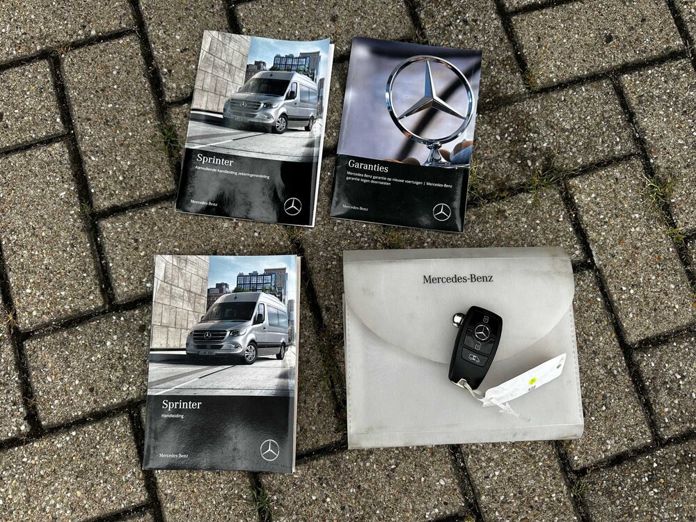 Mercedes-Benz Sprinter 211 2.2 CDI L2H2 113pk 2019 (Origineel-NL), VDF-06-G