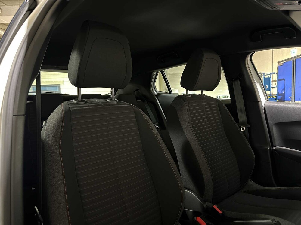 Peugeot 2008 1.2 PT Active Pack 102pk 2023 (Origineel-NL + 1e eigenaar), S-736-SX