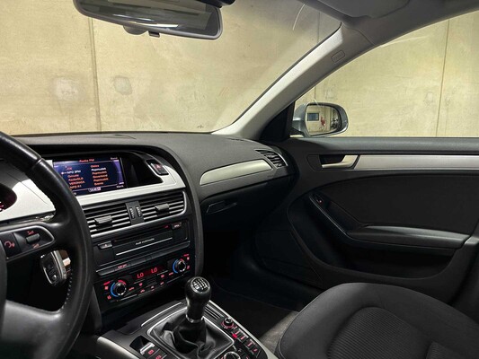 Audi A4 Limousine 1.8 TFSI Pro Line 120pk 2010 (Origineel-NL), 57-LGF-3