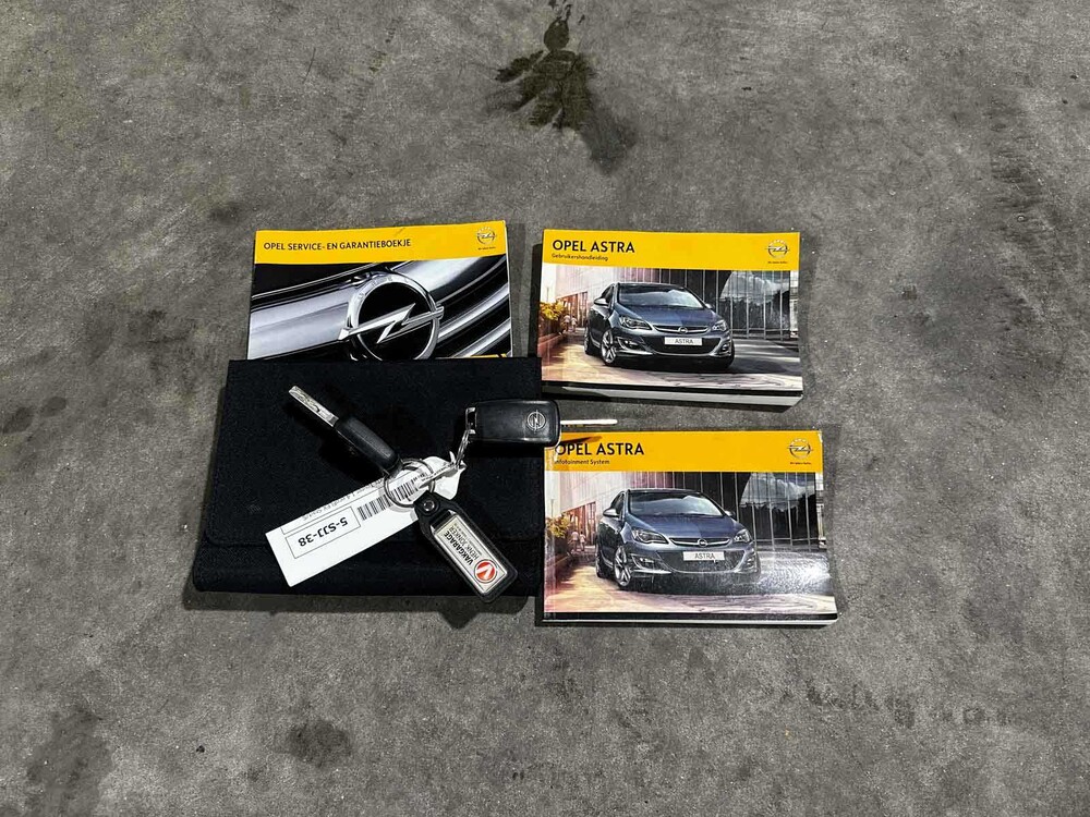 Opel Astra Sports Tourer 1.4 Design Edition 101pk 2013 (Origineel-NL), 5-SJJ-38