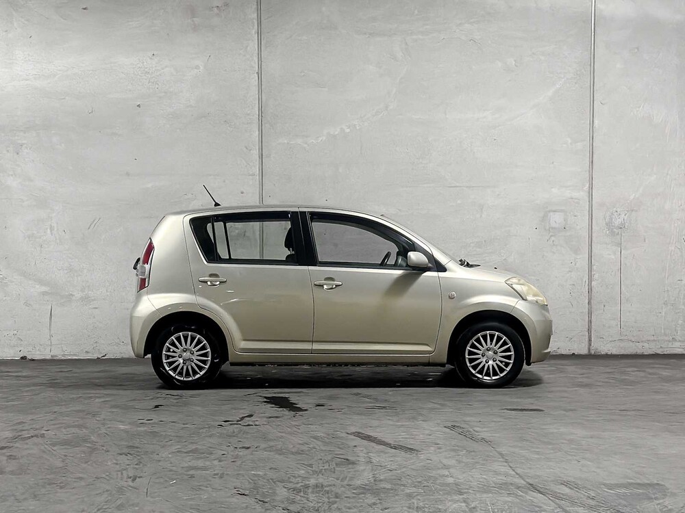 Daihatsu Sirion 2 1.3-16V Comfort 90pk 2005 (Origineel-NL) Automaat, 41-RP-TZ