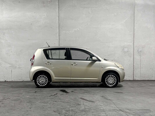 Daihatsu Sirion 2 1.3-16V Comfort 90pk 2005 (Origineel-NL) Automaat, 41-RP-TZ