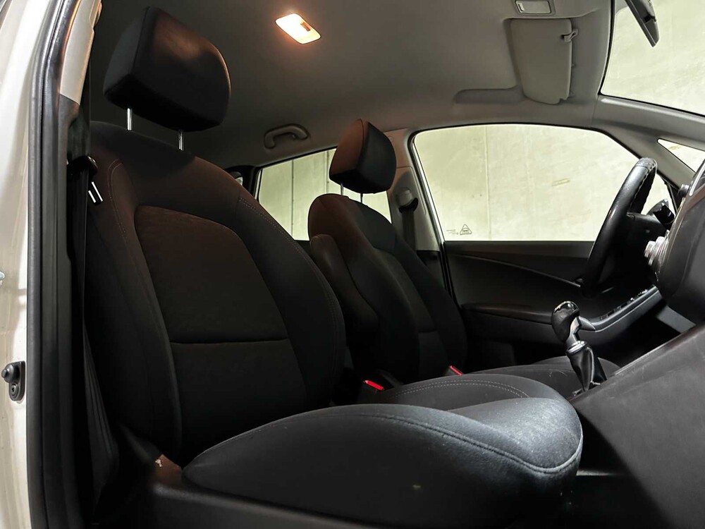 Hyundai ix20 1.4 CRDi i-Vision 90 PS 2012 (Original-NL), 77-XSJ-2