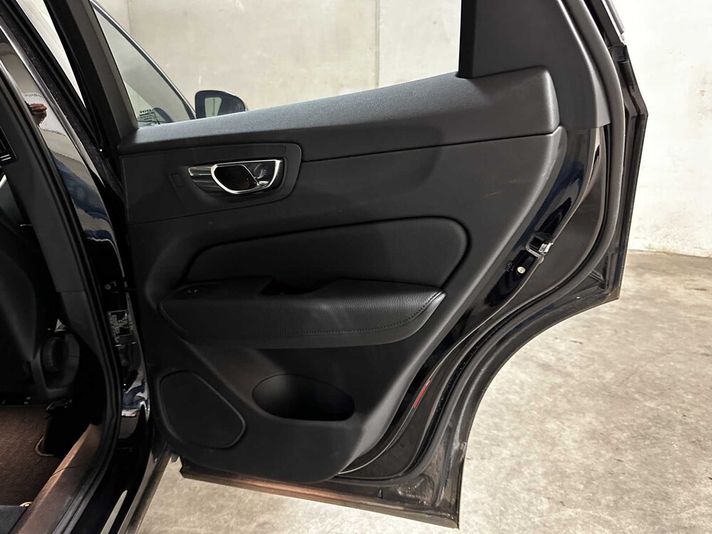 Volvo XC60 2.0 Recharge T6 AWD Inscription 340hp 2020 (Original-NL + 1st owner), J-086-TD