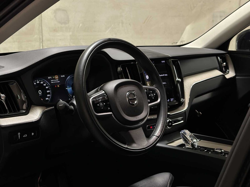 Volvo XC60 2.0 Recharge T6 AWD Inscription 340pk 2020 (Origineel-NL + 1e eigenaar), J-086-TD