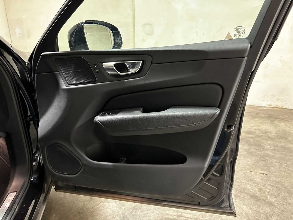 Volvo XC60 2.0 Recharge T6 AWD Inscription 340pk 2020 (Origineel-NL + 1e eigenaar), J-086-TD