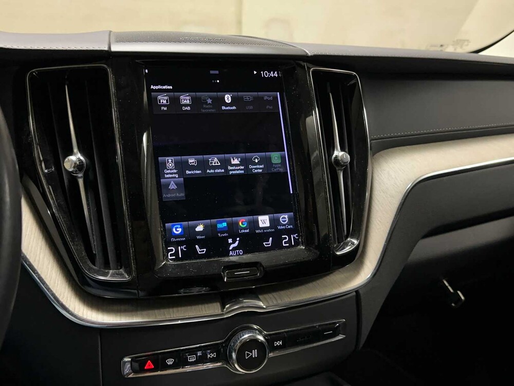 Volvo XC60 2.0 Recharge T6 AWD Inscription 340pk 2020 (Origineel-NL + 1e eigenaar), J-086-TD