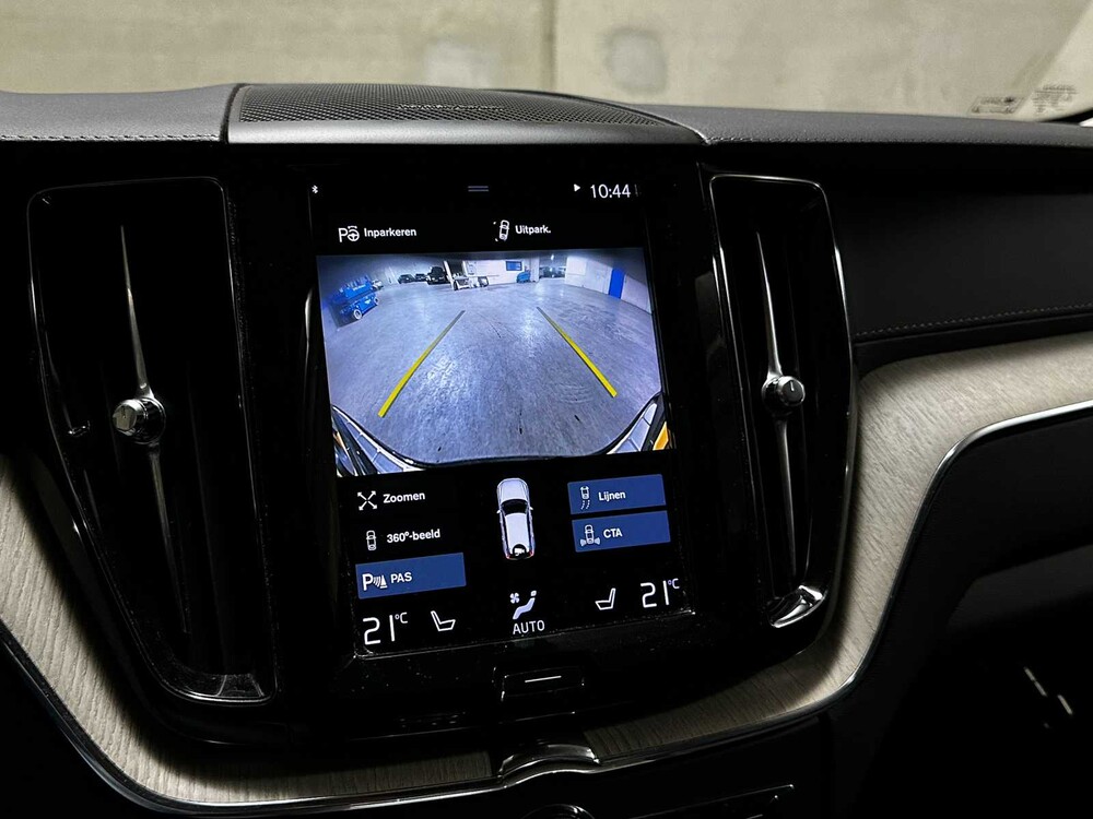 Volvo XC60 2.0 Recharge T6 AWD Inscription 340pk 2020 (Origineel-NL + 1e eigenaar), J-086-TD