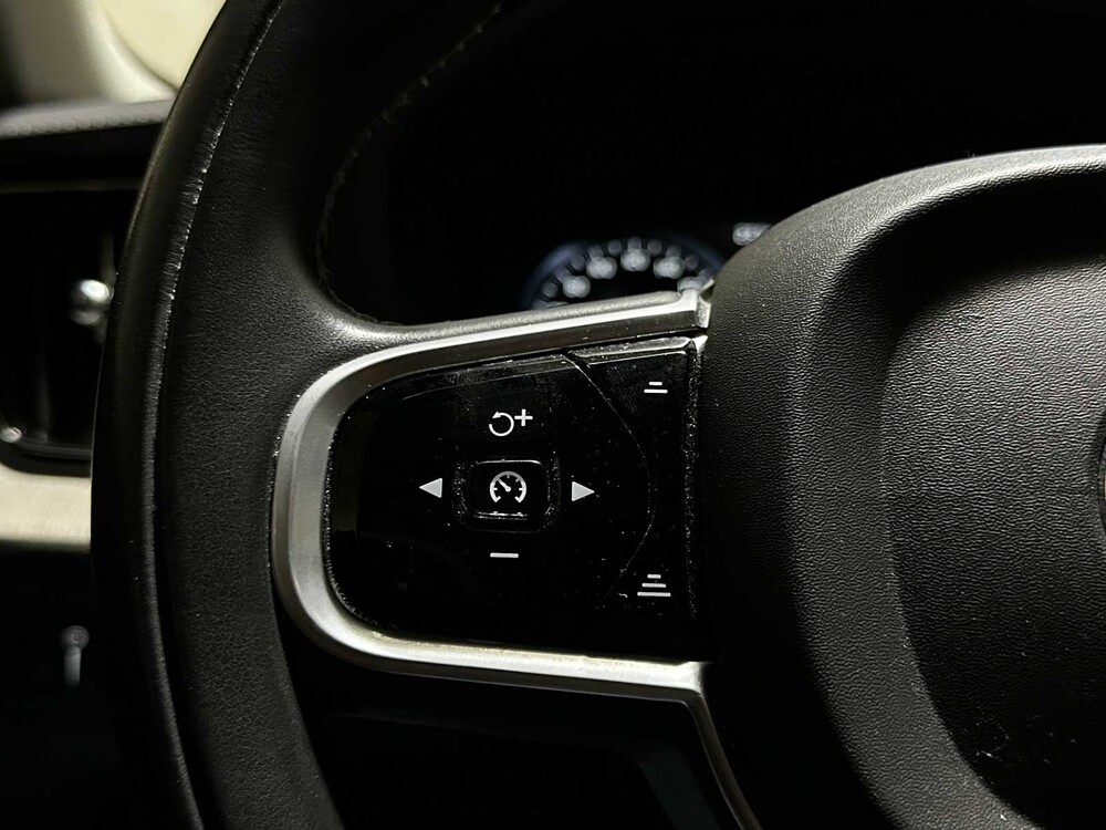 Volvo XC60 2.0 Recharge T6 AWD Inscription 340pk 2020 (Origineel-NL + 1e eigenaar), J-086-TD