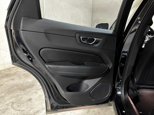 Volvo XC60 2.0 Recharge T6 AWD Inscription 340pk 2020 (Origineel-NL + 1e eigenaar), J-086-TD