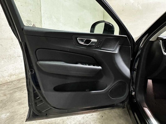 Volvo XC60 2.0 Recharge T6 AWD Inscription 340pk 2020 (Origineel-NL + 1e eigenaar), J-086-TD