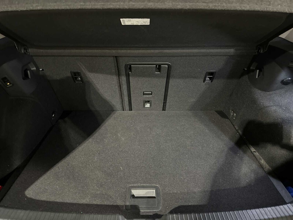Volkswagen Golf 1.5 eTSI Life Edition 150pk 2025 (19.126 KM), KPK-79-L