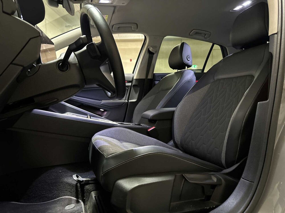 Volkswagen Golf 1.5 eTSI Life Edition 150pk 2025 (19.126 KM), KPK-79-L