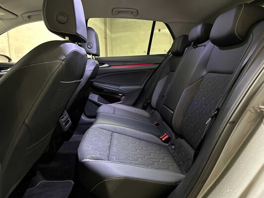 Volkswagen Golf 1.5 eTSI Life Edition 150pk 2025 (19.126 KM), KPK-79-L