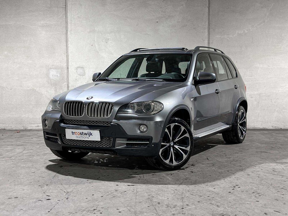 BMW X5 xDrive48i 4.8 V8 E70 355pk 2007, P-834-RB Youngtimer