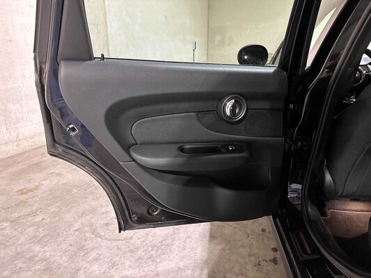 Mini Clubman 1.5 One D Business Edition 116pk 2016 (Origineel-NL), KL-038-D