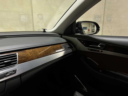 Audi A8 4.2 FSI V8 Quattro Pro Line+ 371pk 2010, 3-XRX-91 Youngtimer