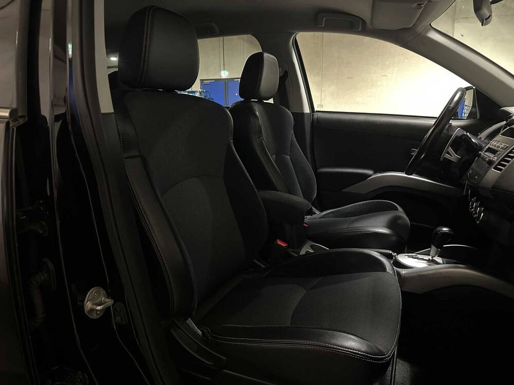 Mitsubishi Outlander 2.0 Intro Edition 147pk 2010 (Origineel-NL) Automaat, 43-NTH-8