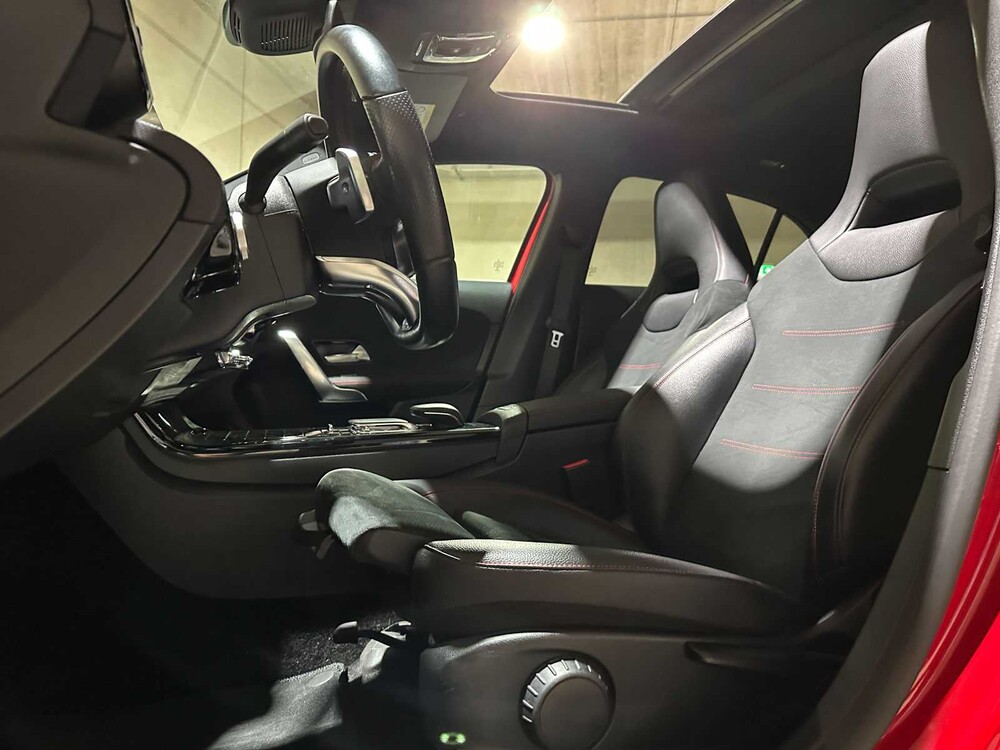 Mercedes-Benz A180 d Business Solution AMG 116pk 2018 (Origineel-NL) A-klasse, SR-559-F