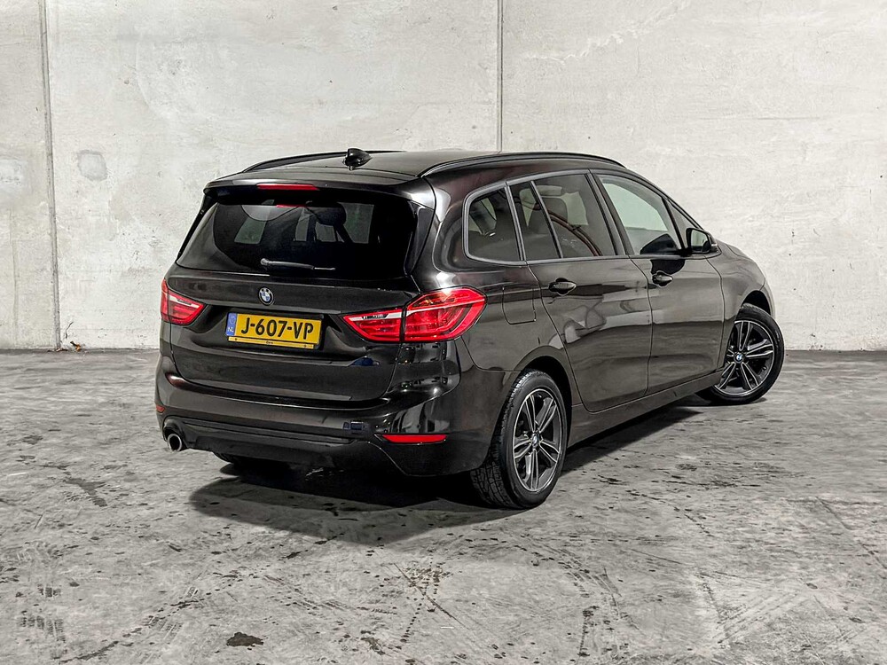 BMW 216i Gran Tourer High Executive 109pk 2019, J-607-VP