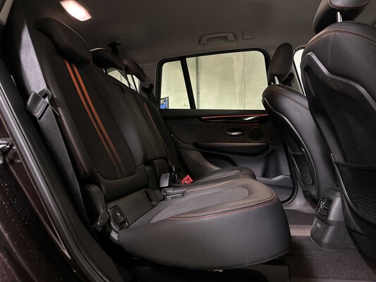 BMW 216i Gran Tourer High Executive 109pk 2019, J-607-VP