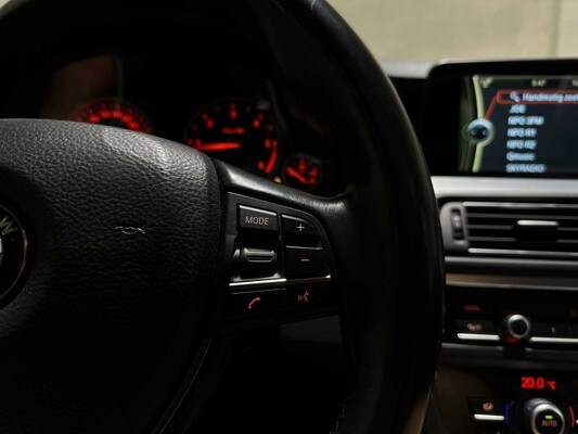BMW 520d Touring High Executive M Sport 184pk 2013 5-serie, NN-706-Z