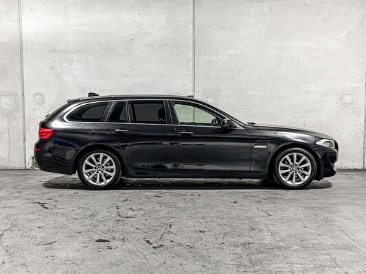 BMW 520d Touring High Executive M Sport 184pk 2013 5-serie, NN-706-Z