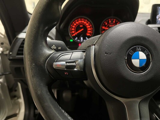 BMW 116i Executive M-sport 136pk 2015 (Origineel-NL) 1-serie, 6-ZGF-18