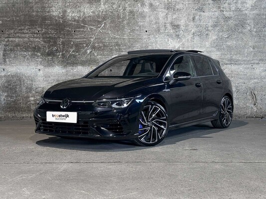 Luxury en sports cars te Milsbeek