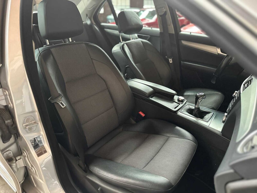 Mercedes-Benz C180 CDI Business Class Avantgarde 120pk 2013 C-klasse, 20-ZVX-8