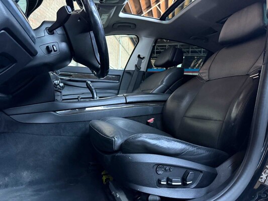 BMW 750Li xDrive 4.4 V8 7-serie 408pk 2012