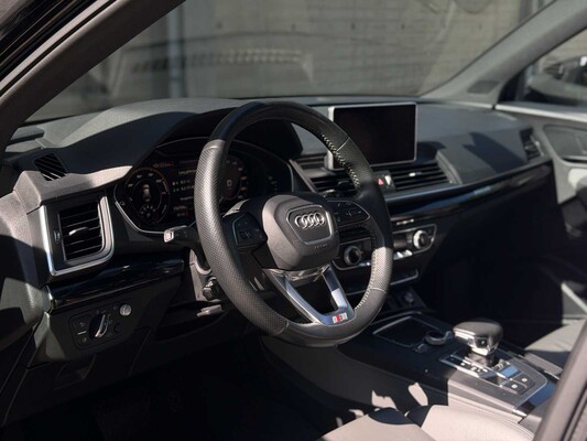 Audi Q5 55 TFSI e quattro Competition 367pk 2020, HFZ-38-V