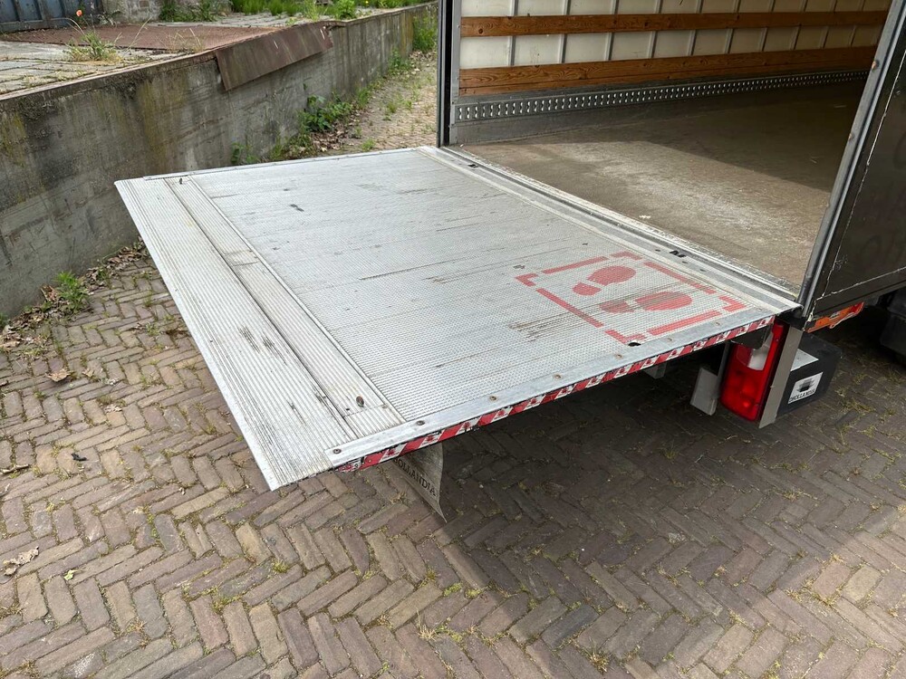 Volkswagen Crafter 35 2.0 TDI L4 EL Highline 177pk 2018, V-106-NZ Bedrijfswagen