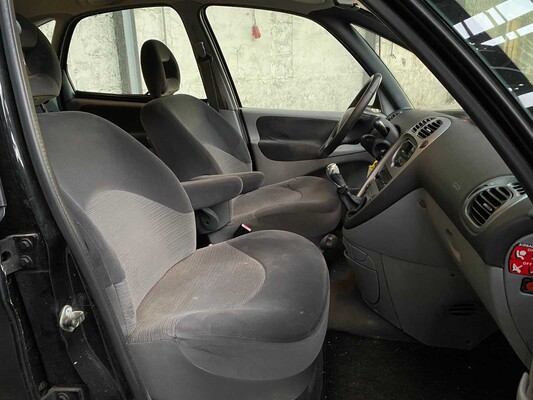 Citroën Xsara Picasso 1.6i Attraction (original-NL), 20-RN-RT