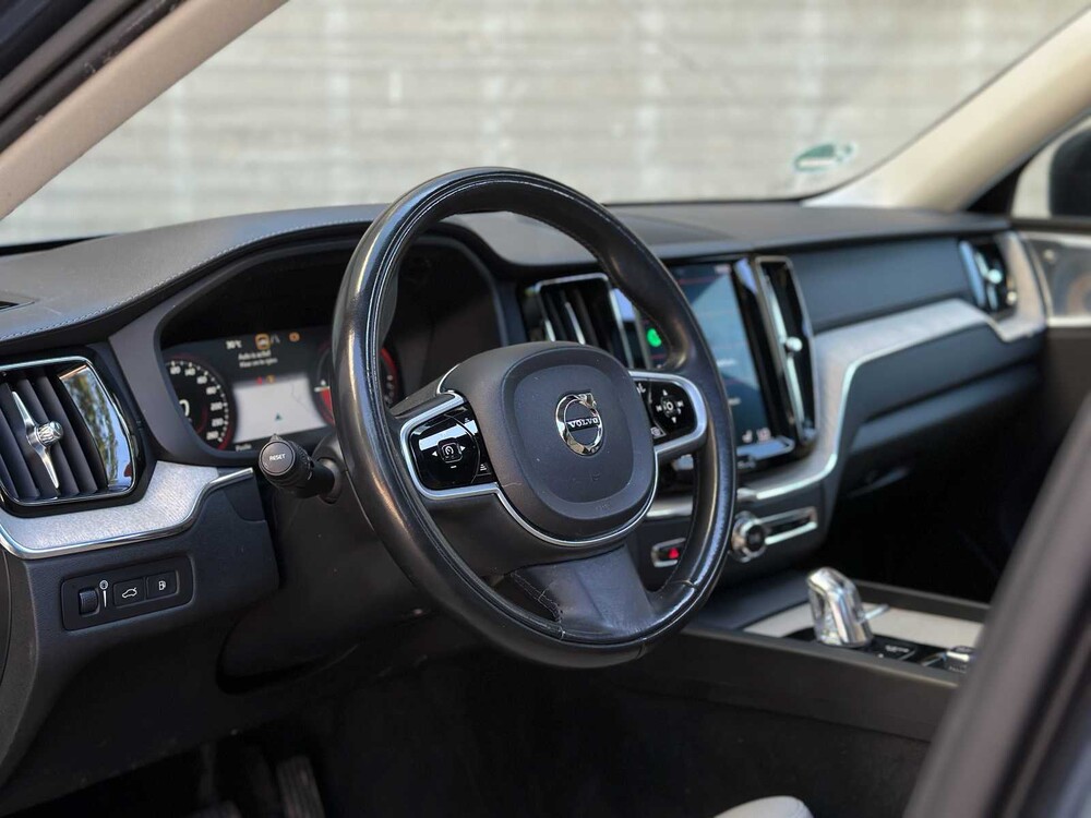 Volvo XC60 2,0 T8 Doppelmotor, Allradantrieb, Beschriftung 390 PS 2018, H-110-HN