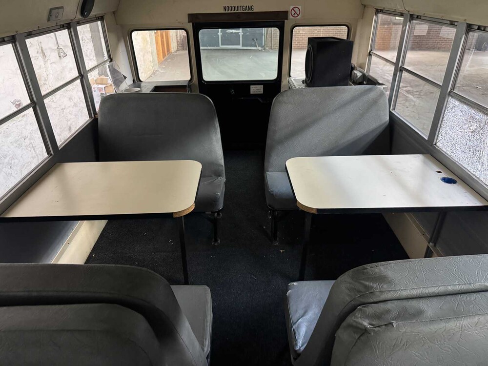 International 3700 Schoolbus 188pk 1999, BR-LH-18