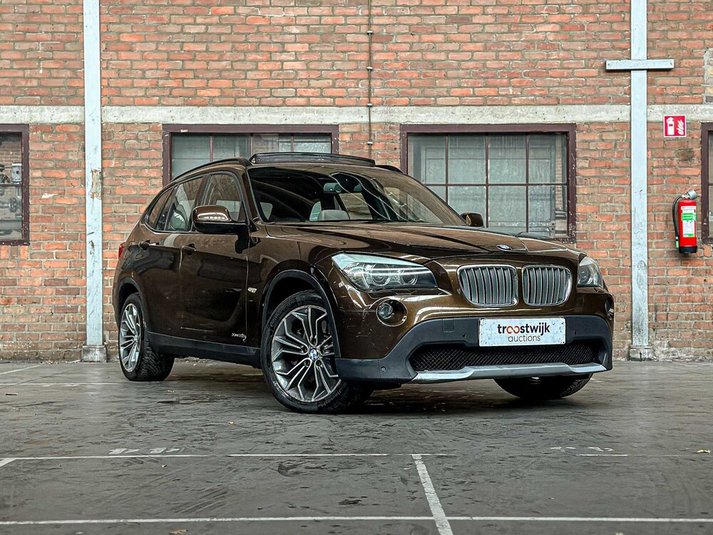 BMW X1 xDrive28i Executive 258pk 2009, 51-NVZ-9