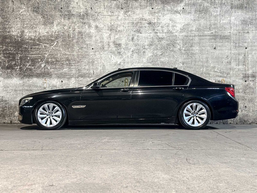BMW ActiveHybrid7 F04 4.4 V8 465pk 2010