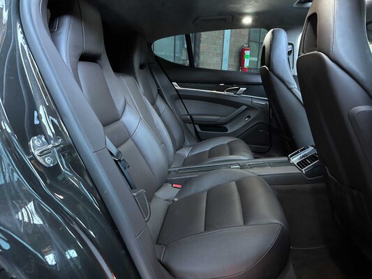 Porsche Panamera Turbo 4.8 V8 500hp 2009 Sport-Chrono, N-110-LT Youngtimer