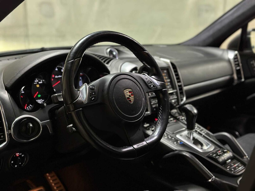 Porsche Cayenne Turbo 4,8 V8 500 PS 2010, JF-108-D