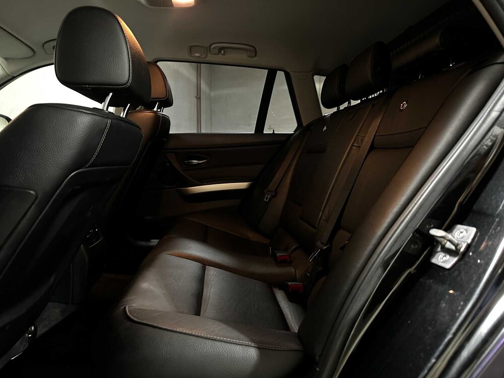 BMW ALPINA D3 Biturbo Touring 211pk 2012, HBZ-58-R -Handgeschakeld-