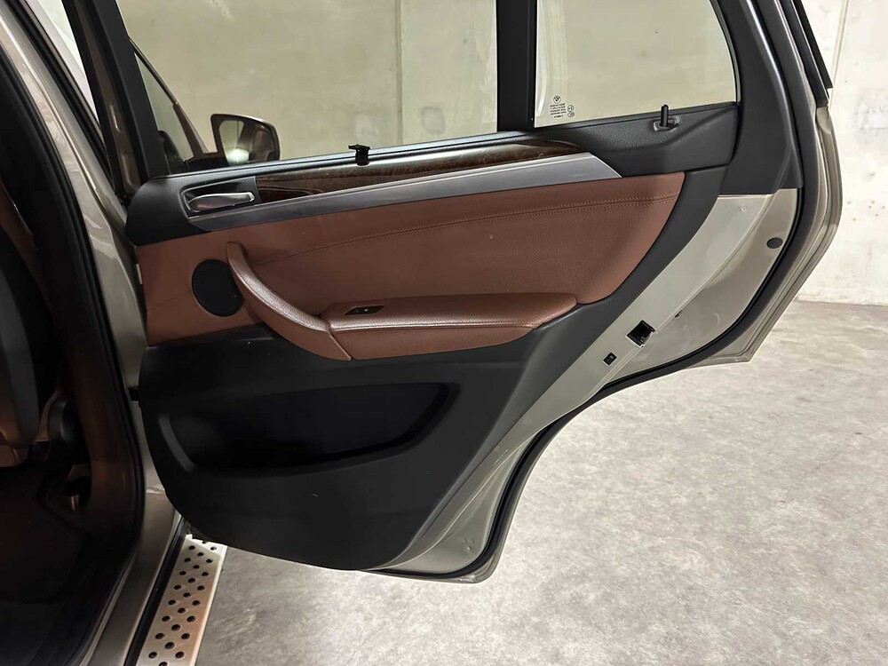 BMW X5 xDrive35i Executive 306pk 2012, HL-425-G